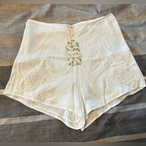 NWT. Small. Honey Belle shorts.